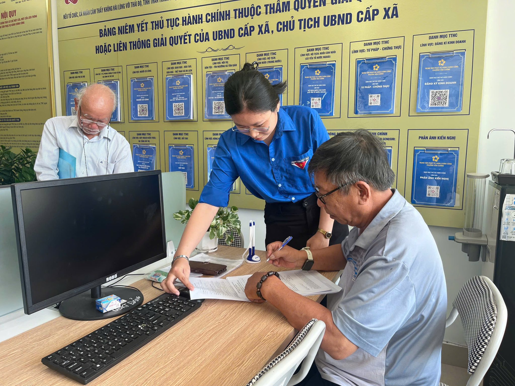 Tuổi trẻ Hoà Cường với việc tử tể - tiếp tục triển khai hỗ trợ nhân dân, đồng hành cùng địa phương hỗ trợ chính quyền hai cấp