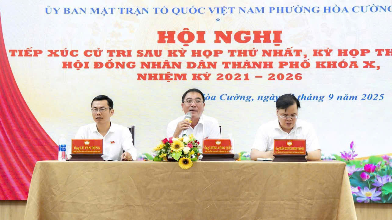 ĐẠI BIỂU HĐND THÀNH PHỐ TIẾP XÚC CỬ TRI PHƯỜNG HÒA CƯỜNG