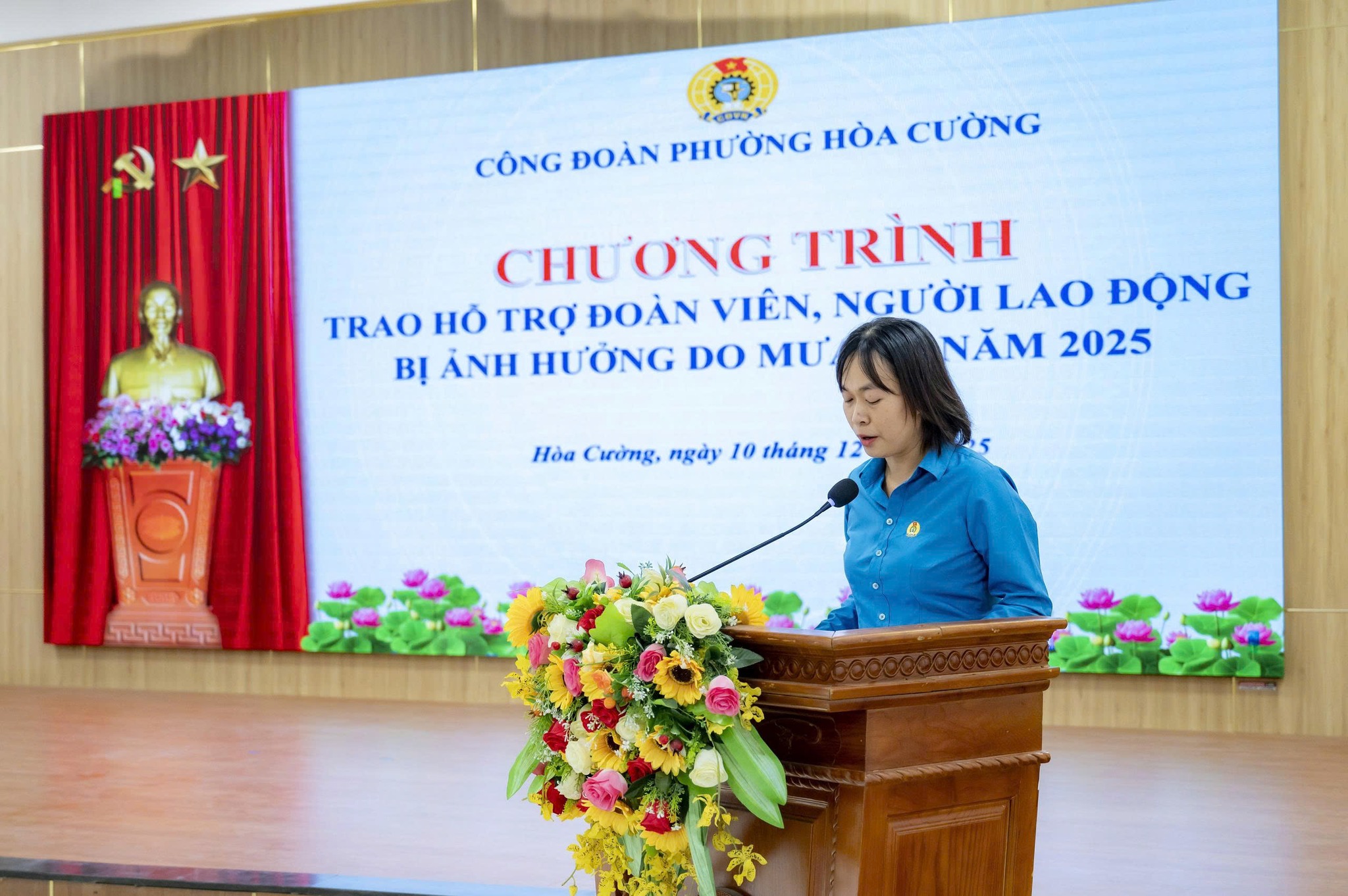 HÒA CƯỜNG TRAO HỖ TRỢ CHO ĐOÀN VIÊN, NGƯỜI LAO ĐỘNG BỊ ẢNH HƯỞNG DO MƯA LŨ