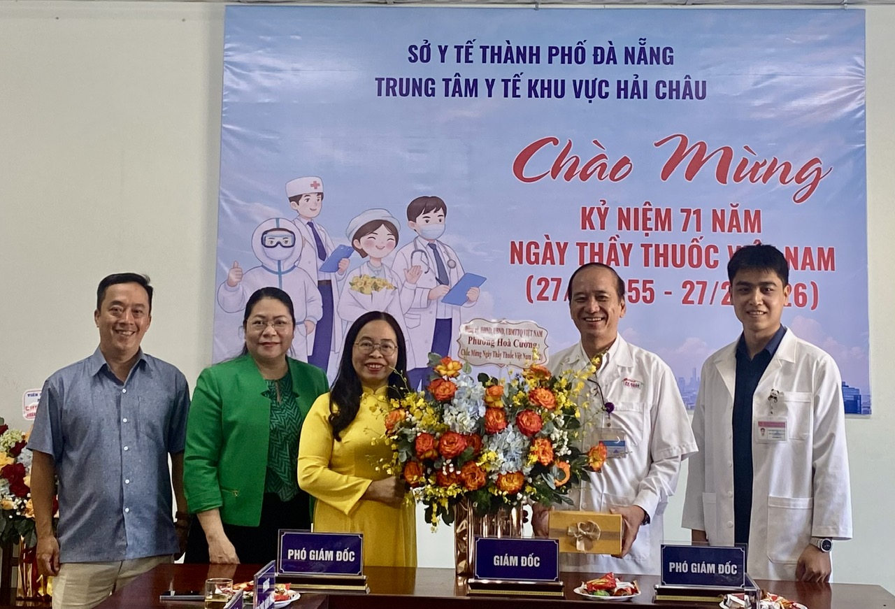 PHƯỜNG HÒA CƯỜNG TỔ CHỨC THĂM, CHÚC MỪNG CÁC ĐƠN VỊ Y TẾ NHÂN KỶ NIỆM 71 NĂM NGÀY THẦY THUỐC VIỆT NAM (27/02/1955 - 27/02/2026)