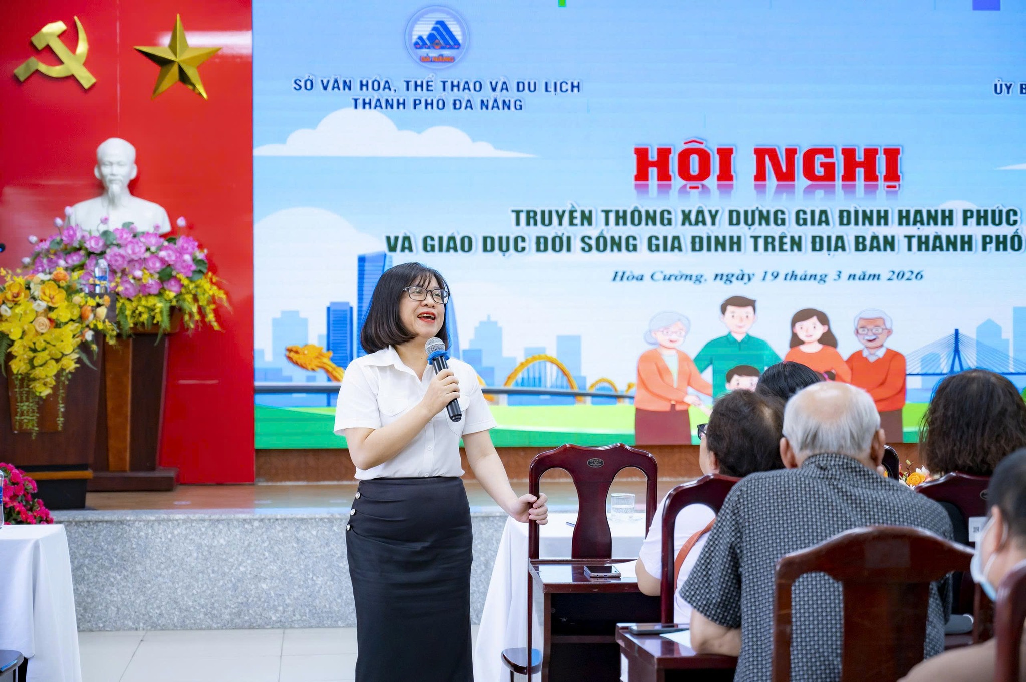 HÒA CƯỜNG HƯỞNG ỨNG NGÀY QUỐC TẾ HẠNH PHÚC VÀ NGÀY GIA ĐÌNH VIỆT NAM QUA HỘI NGHỊ TRUYỀN THÔNG XÂY DỰNG GIA ĐÌNH HẠNH PHÚC